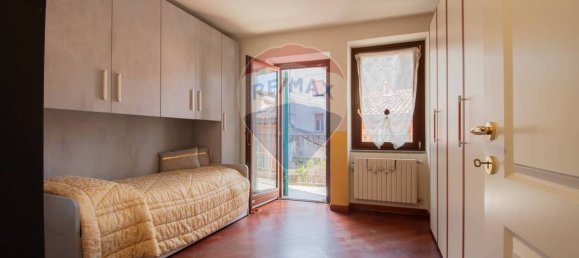 2 Schlafzimmer Wohnung in Sale Marasino, Italy, Nr. 293487 30