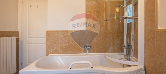 2 Schlafzimmer Wohnung in Sale Marasino, Italy, Nr. 293487 27