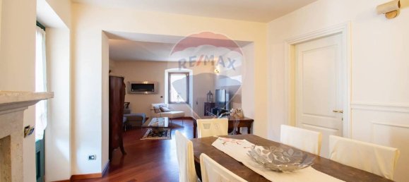 2 Schlafzimmer Wohnung in Sale Marasino, Italy, Nr. 293487 11