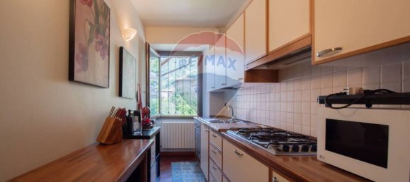 2 Schlafzimmer Wohnung in Sale Marasino, Italy, Nr. 293487 14