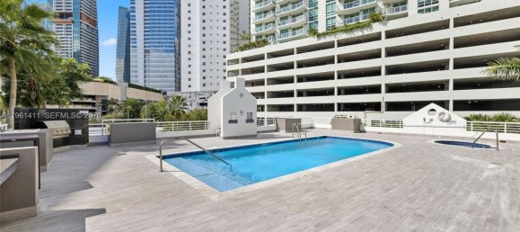 2 Schlafzimmer Gewerbliche Immobilien in Miami, USA, Nr. 615769 2