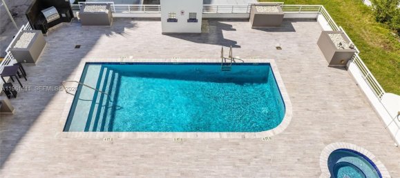 2 Schlafzimmer Gewerbliche Immobilien in Miami, USA, Nr. 615769 4