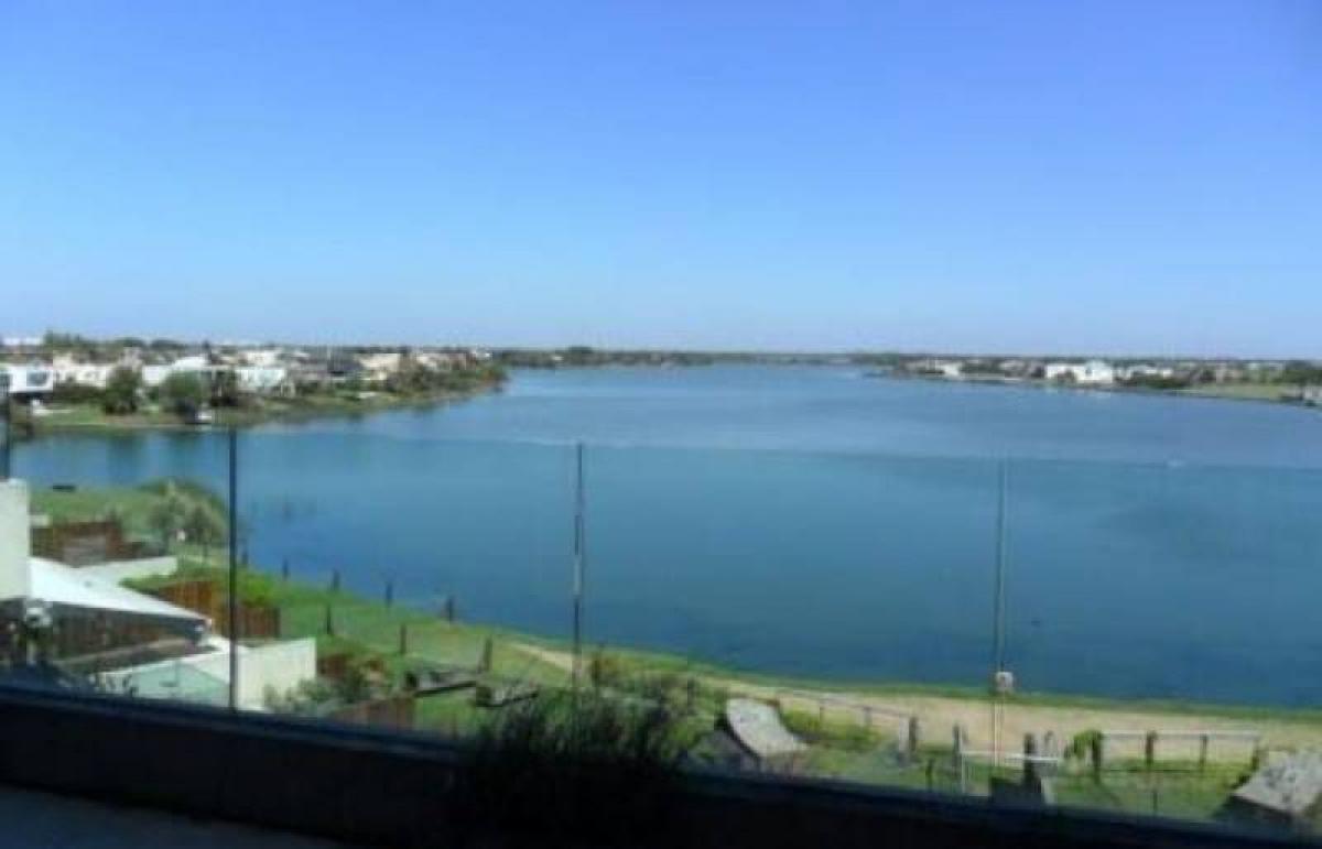 2 bedrooms Apartment in Tigre, Argentina No. 62235