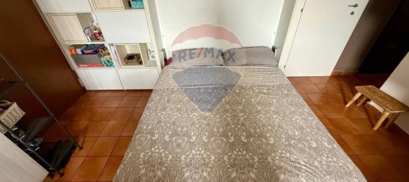 Studio in Milan, Italy No. 326002 24