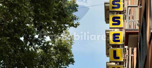 Studio in Milan, Italy No. 326002 43