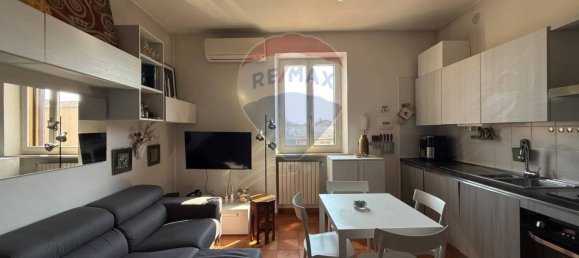 Studio in Milan, Italy No. 326002 2