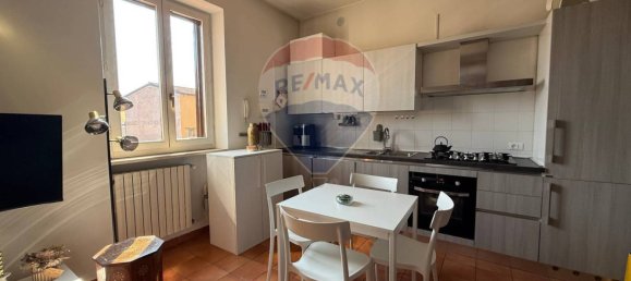 Studio in Milan, Italy No. 326002 10