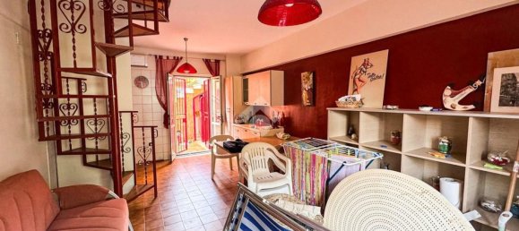 Apartamento de 3 habitaciónes en Falconara Albanese, Italy No. 138396 3