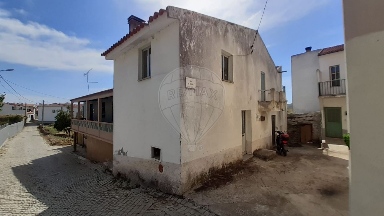 1 bedroom House in Sao Joao da Pesqueira, Portugal No. 168873