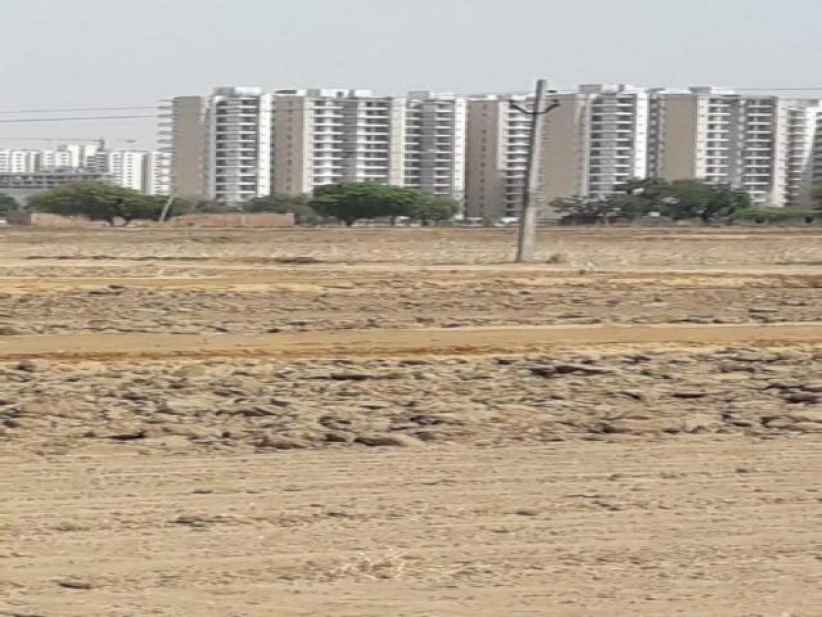  Land in Gurgaon, India No. 35412