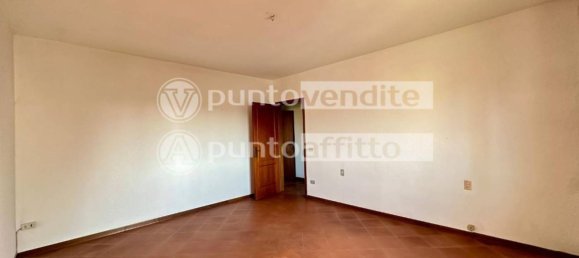 Apartamento de 3 dormitorios en Lucca, Italy No. 325541 21
