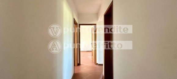 Apartamento de 3 dormitorios en Lucca, Italy No. 325541 10