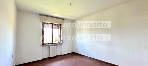 Apartamento de 3 dormitorios en Lucca, Italy No. 325541 20