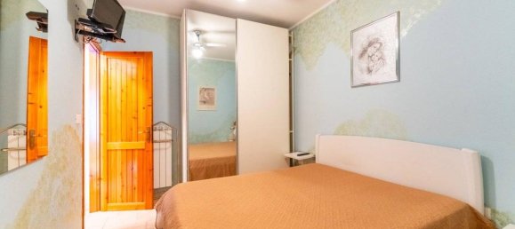 Квартира с 3 комнатами в Комаккьо, Италия № 132477 13