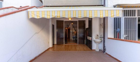 Квартира с 3 комнатами в Комаккьо, Италия № 132477 15