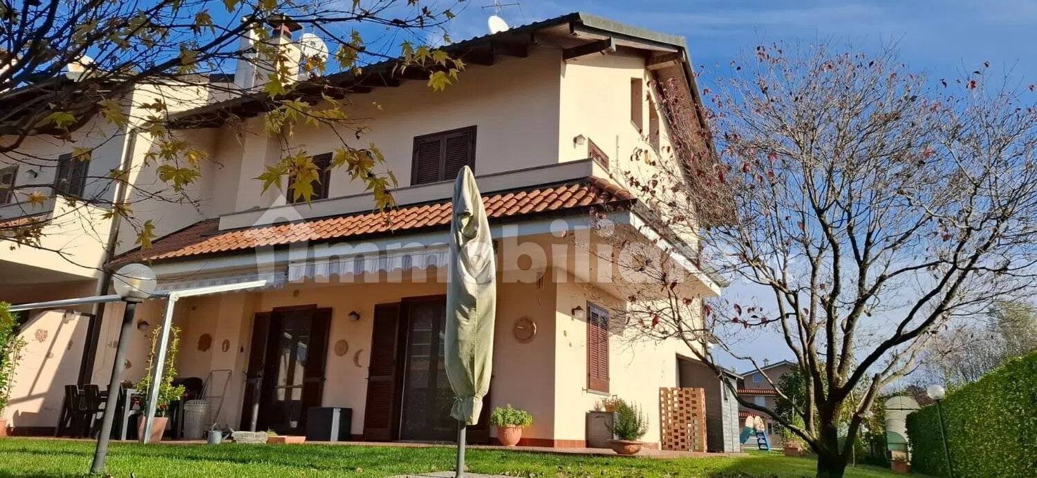 6 Schlafzimmer Villa in Cavallirio, Italy, Nr. 335898