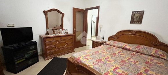 4 rooms Apartment in Pomigliano d'Arco, Italy No. 98413 10