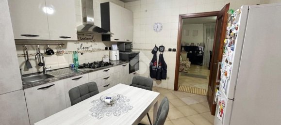 4 rooms Apartment in Pomigliano d'Arco, Italy No. 98413 5