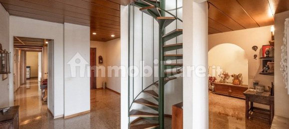 4 bedrooms Penthouse in Milan, Italy No. 243214 7
