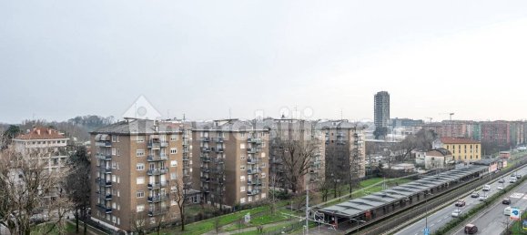 4 bedrooms Penthouse in Milan, Italy No. 243214 28