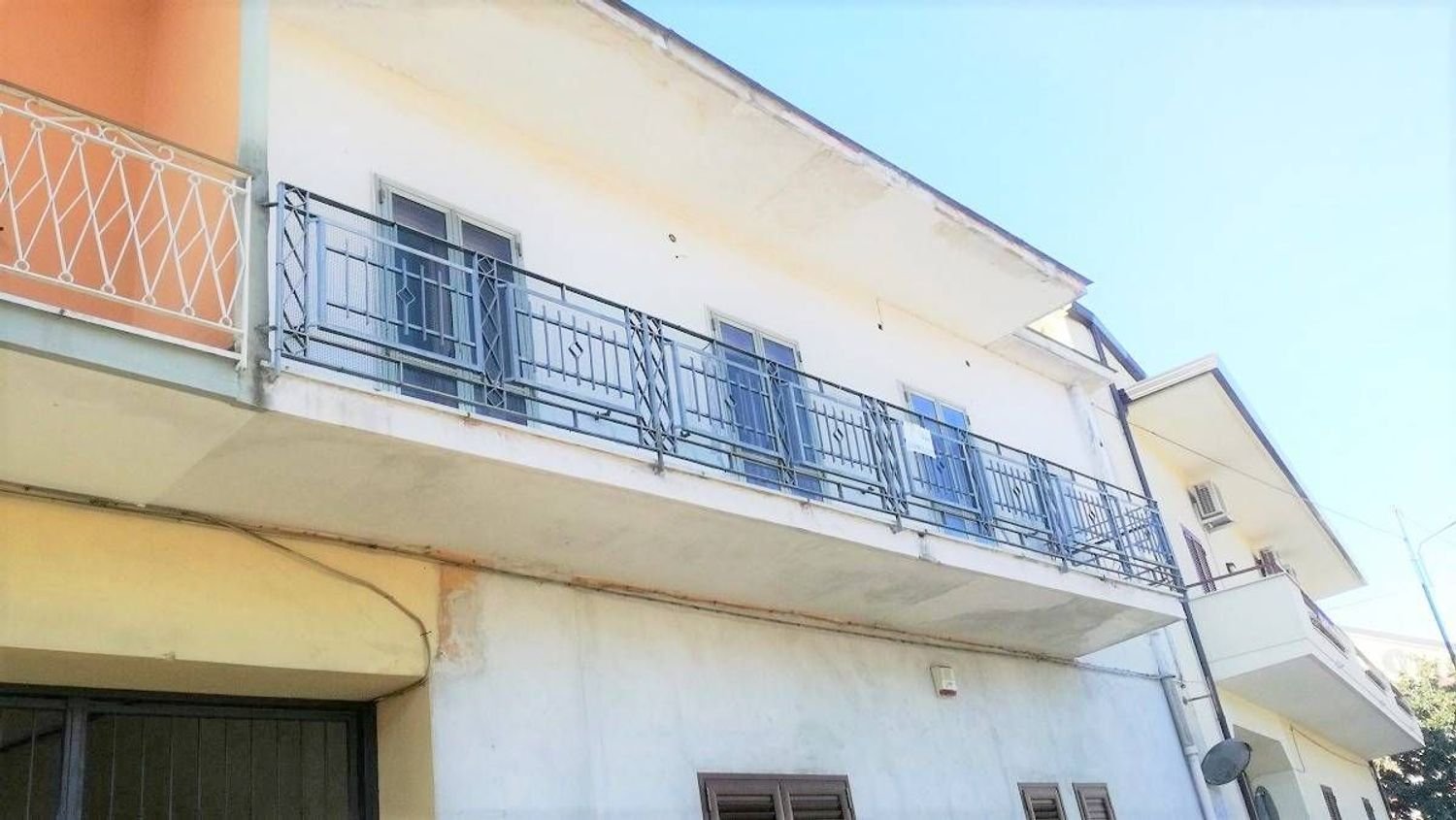 3 rooms Apartment in Curti, Italy No. 88551