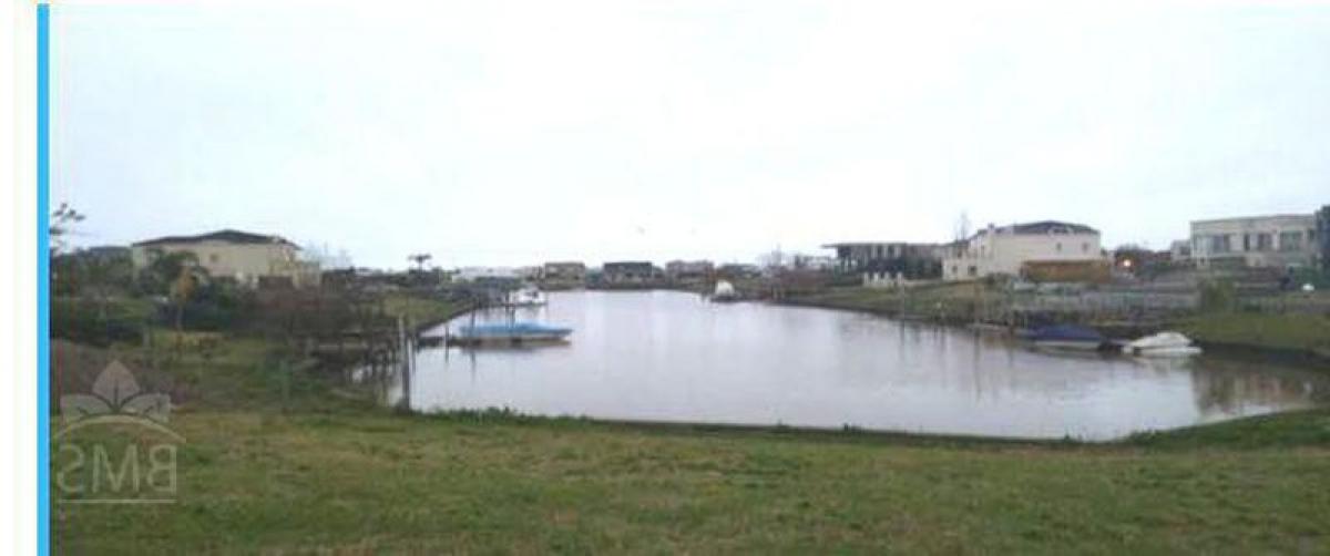  Land in Tigre, Argentina No. 113657