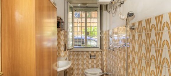 1 bedroom Apartment in Rome, Italy No. 381438 10