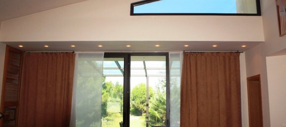 5 bedrooms Villa in Thessaloniki, Greece No. 1270 10