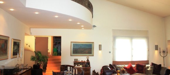 5 bedrooms Villa in Thessaloniki, Greece No. 1270 14