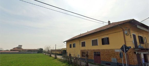 6 rooms Apartment in San Francesco al Campo, Italy No. 49867 13