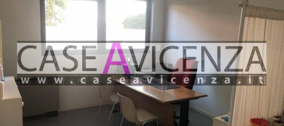 2 rooms Office in Veggiano, Italy No. 107587 10