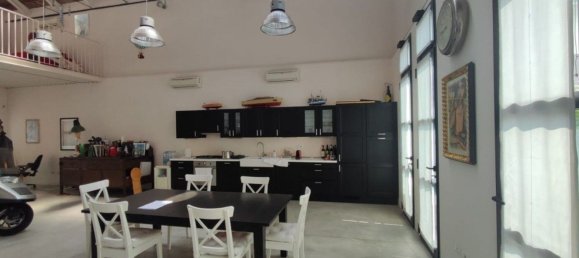 4غرفة شقة في Parma, Italy رقم 133428 4