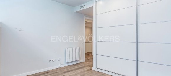 3 bedrooms Apartment in Eixample, Spain No. 161435 8