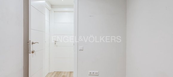 3 bedrooms Apartment in Eixample, Spain No. 161435 12