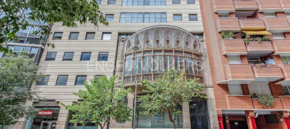 3 bedrooms Apartment in Eixample, Spain No. 161435 29