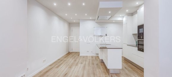 3 bedrooms Apartment in Eixample, Spain No. 161435 3