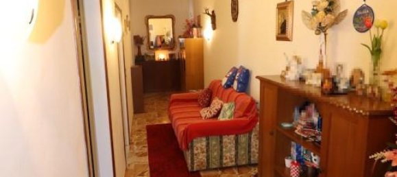 3غرفة شقة في Montevarchi, Italy رقم 231283 6