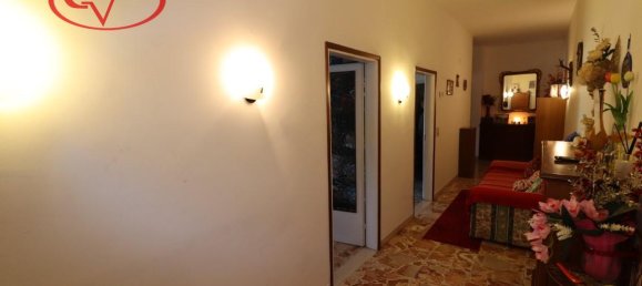 3غرفة شقة في Montevarchi, Italy رقم 231283 5