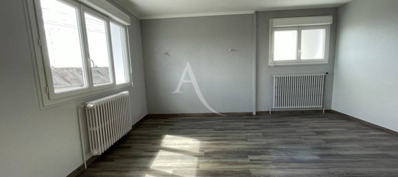 3 bedrooms House in Loir-et-Cher, France No. 70497 6