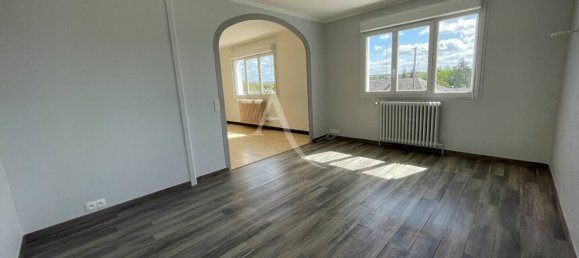 3 bedrooms House in Loir-et-Cher, France No. 70497 2