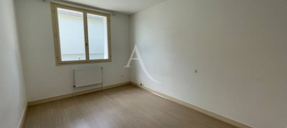 3 bedrooms House in Loir-et-Cher, France No. 70497 8