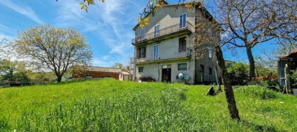 8-Zimmer Haus in Pietrarubbia, Italy, Nr. 90131 11