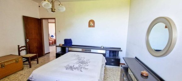 8-Zimmer Haus in Pietrarubbia, Italy, Nr. 90131 18