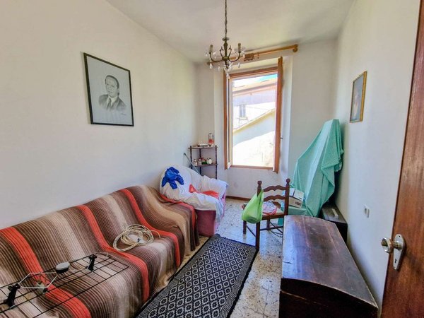 8-Zimmer Haus in Pietrarubbia, Italy, Nr. 90131