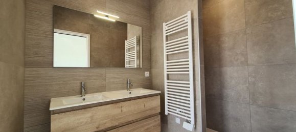 2 bedrooms Penthouse in Beziers, France No. 279988 6