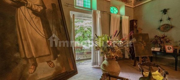 Villa de 5 dormitorios en Capannori, Italy No. 374524 19