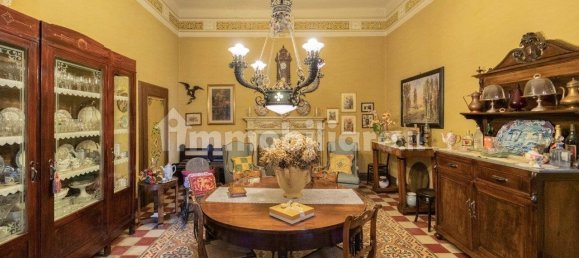 Villa de 5 dormitorios en Capannori, Italy No. 374524 22