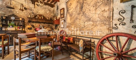 Villa de 5 dormitorios en Capannori, Italy No. 374524 14