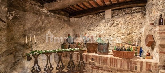 Villa de 5 dormitorios en Capannori, Italy No. 374524 6