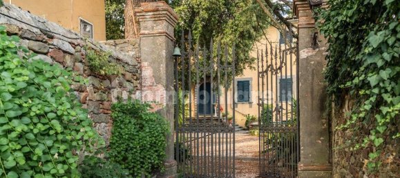 Villa de 5 dormitorios en Capannori, Italy No. 374524 43